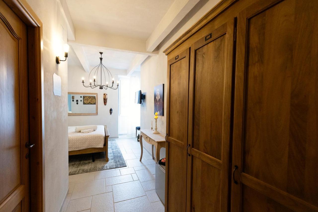 Palazzo Badiale History&Rooms Atella エクステリア 写真