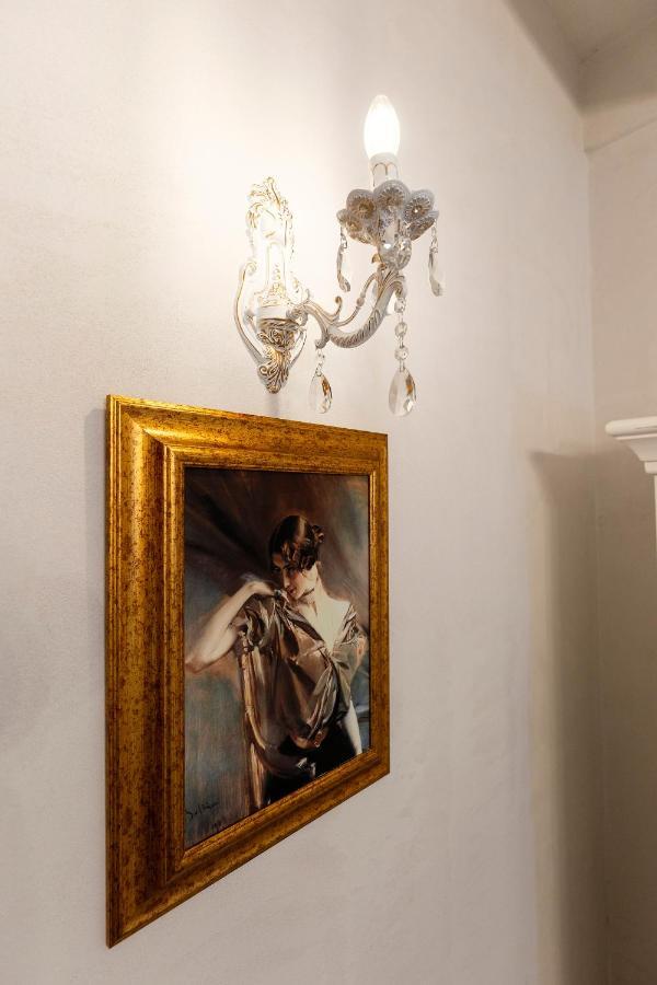 Palazzo Badiale History&Rooms Atella エクステリア 写真